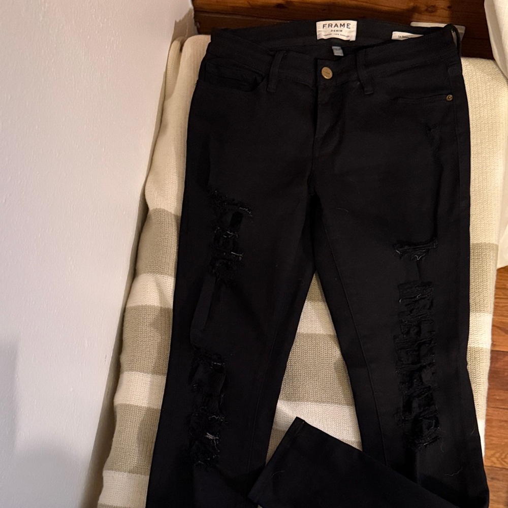 FRAME Denim Black Distressed Skinny Jeans